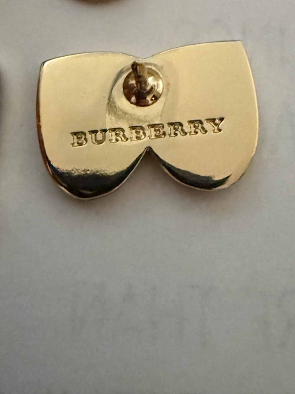 Burberry Gold Logo Back Pin - Picture 6 of 7